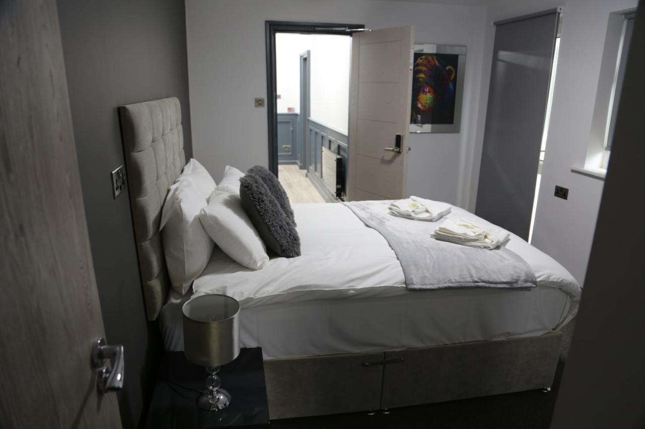 Park City Suites Hotel Манчестер Экстерьер фото