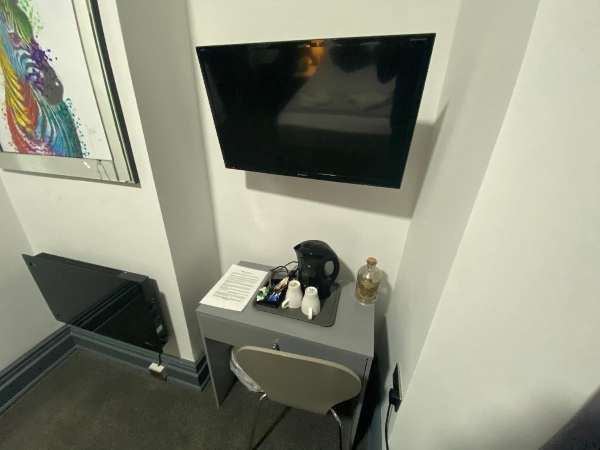 Park City Suites Hotel Манчестер Экстерьер фото